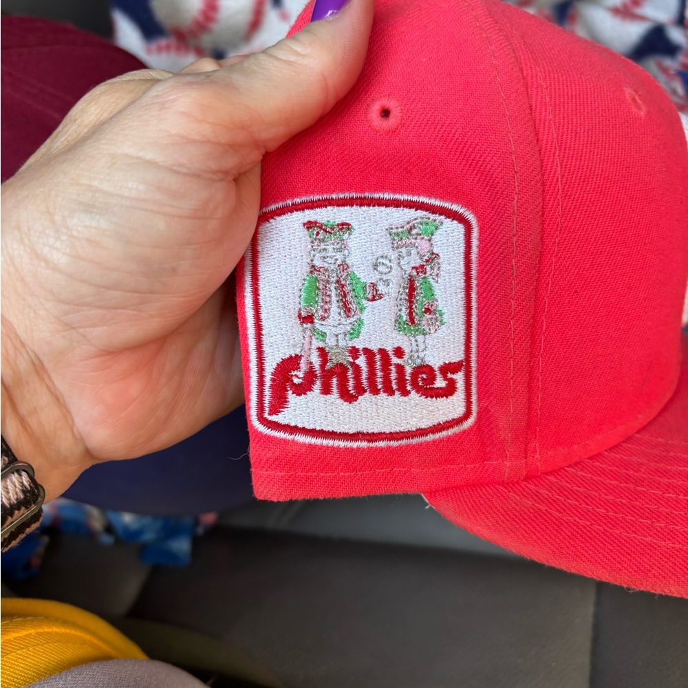 Phillies baseball hats assorted styles all size 7 - Picture 6 of 6